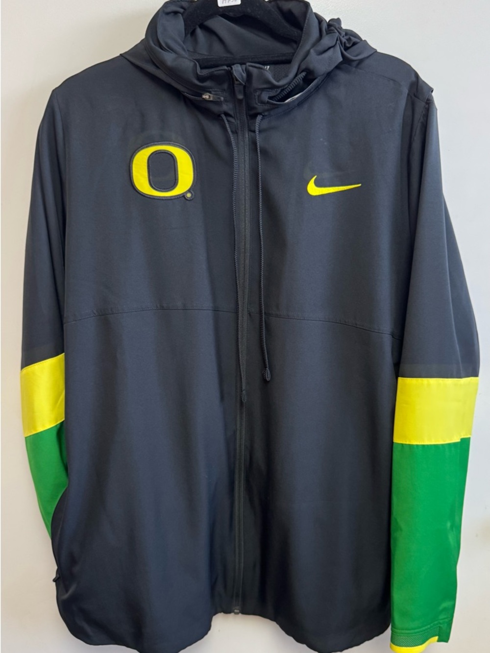 Nike Oregon Ducks Team Issued Football Travel Tech Player Jacket, Men’s XL